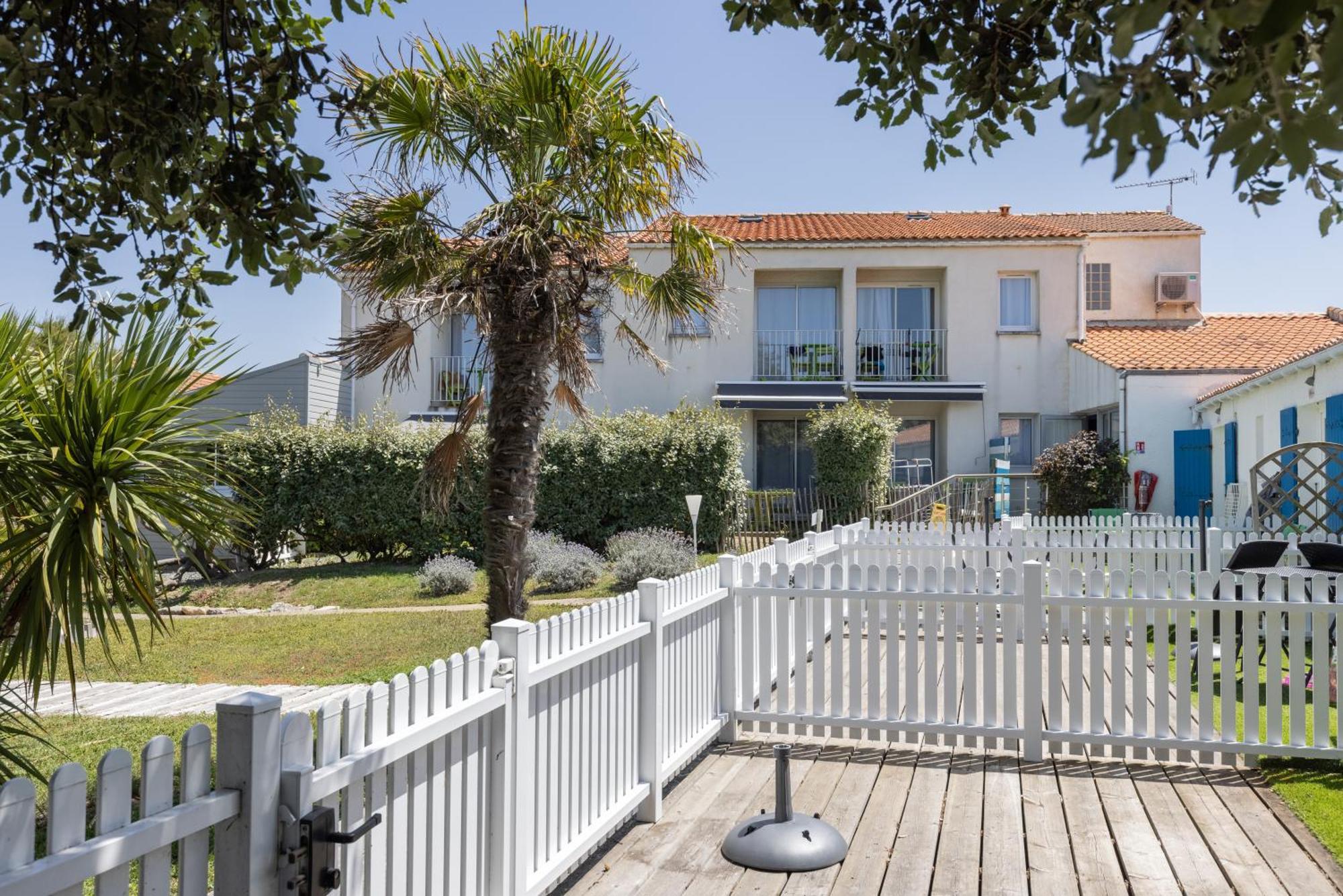Logis Hotel De La Plage La Cotinière Exterior foto